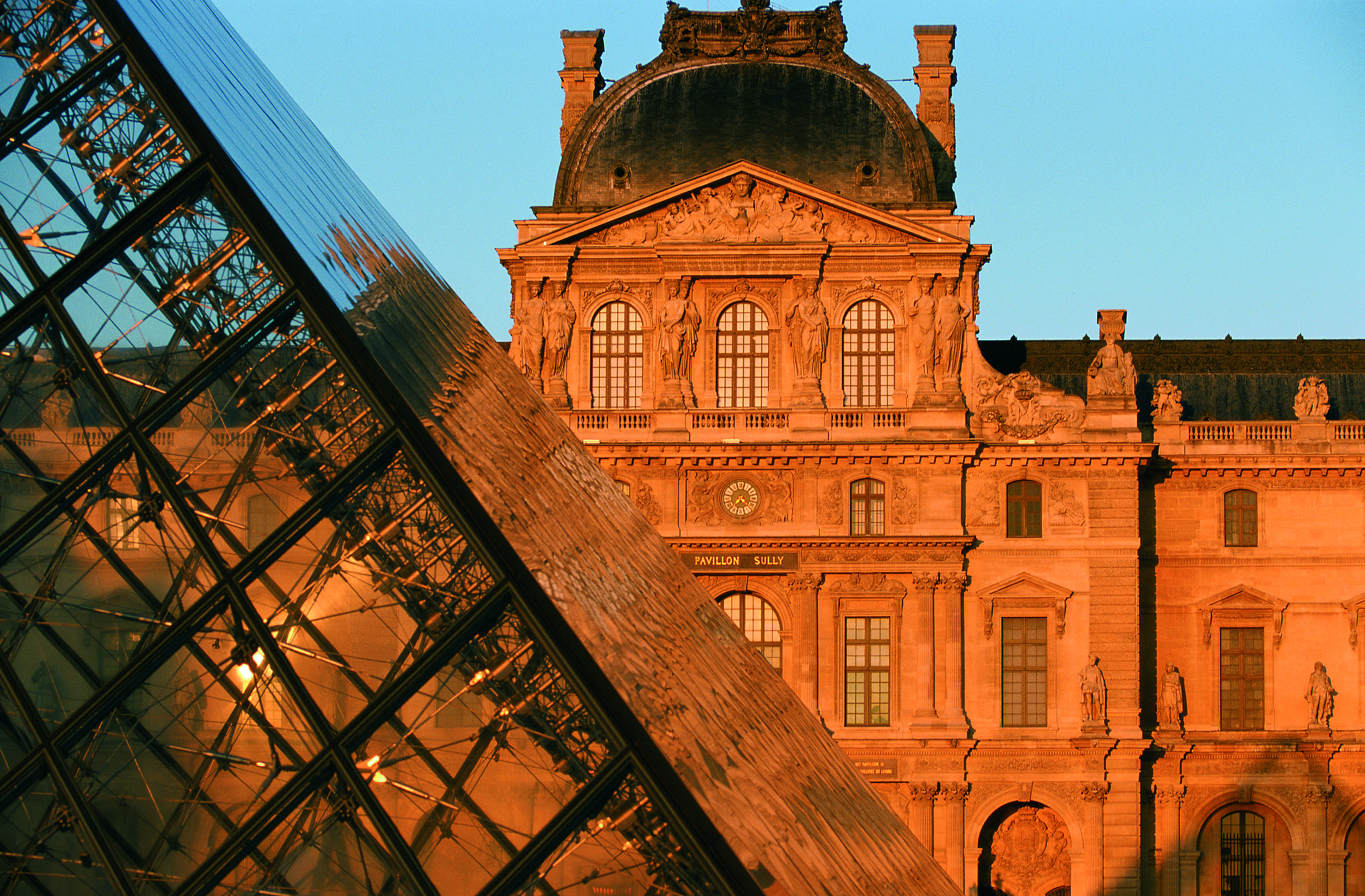 Louvre Pyramid